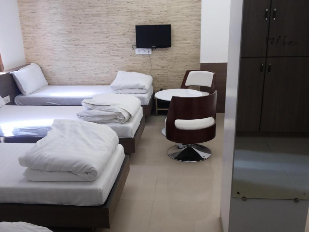 Royal Inn Ankleshwar Exterior photo