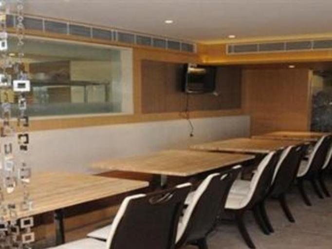 Royal Inn Ankleshwar Exterior photo